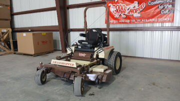 Grasshopper mid-mount zero-turn mower 