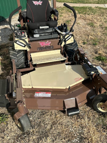 Grasshopper front-mount zero-turn mower